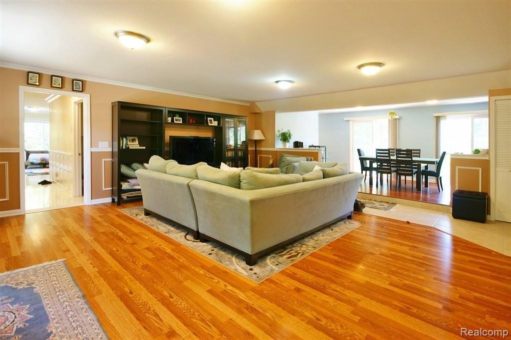30500 Lahser Road Franklin, MI 48025 - Photo 5 of 33 RSchreier 043.JPG