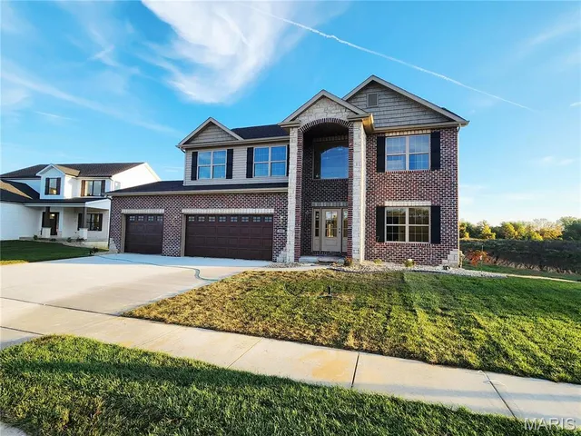 $599,900 | 712 Creekwood Court, O'Fallon, IL 62269