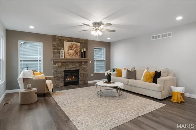 $599,900 | 712 Creekwood Court, O'Fallon, IL 62269