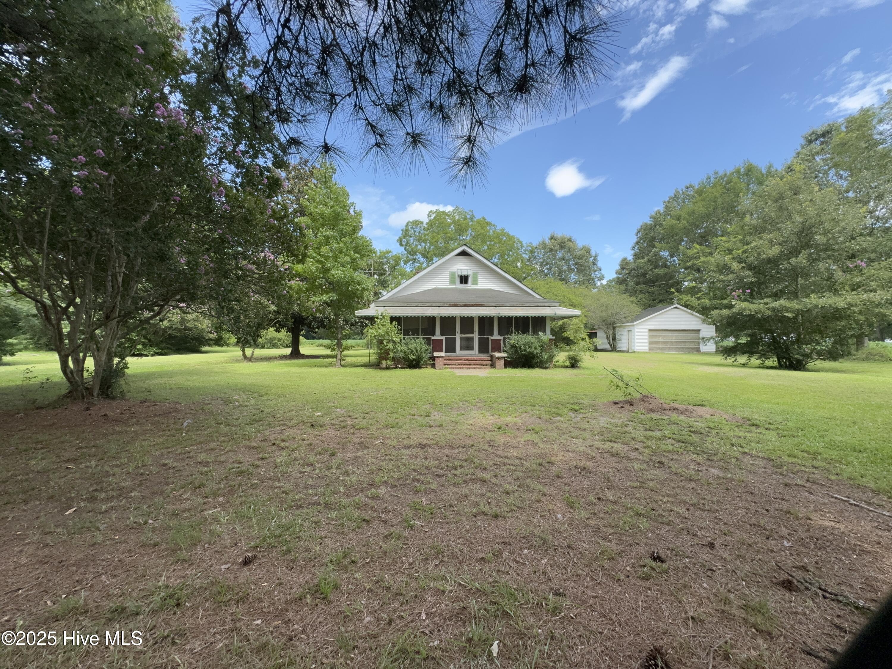Stick built bungalow-3 bed/1 bath built in 1946
