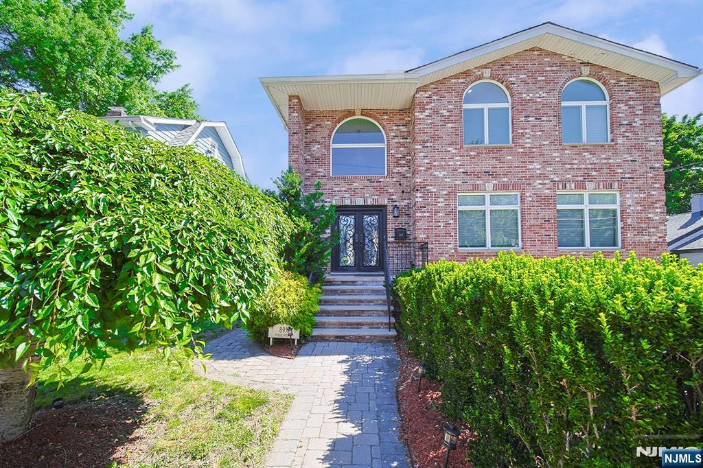 897 Virgil Avenue Ridgefield, NJ 07657 - Photo 3 of 50