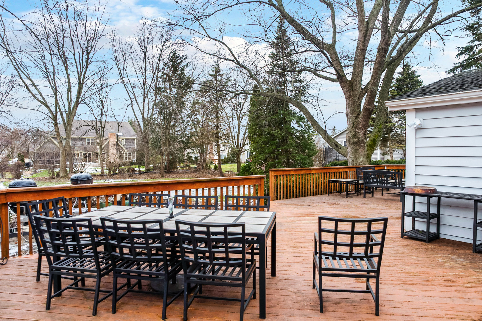 1410 Daly Road Wheaton, IL 60187 - Photo 33 of 34 a view of a chairs and table on the deck