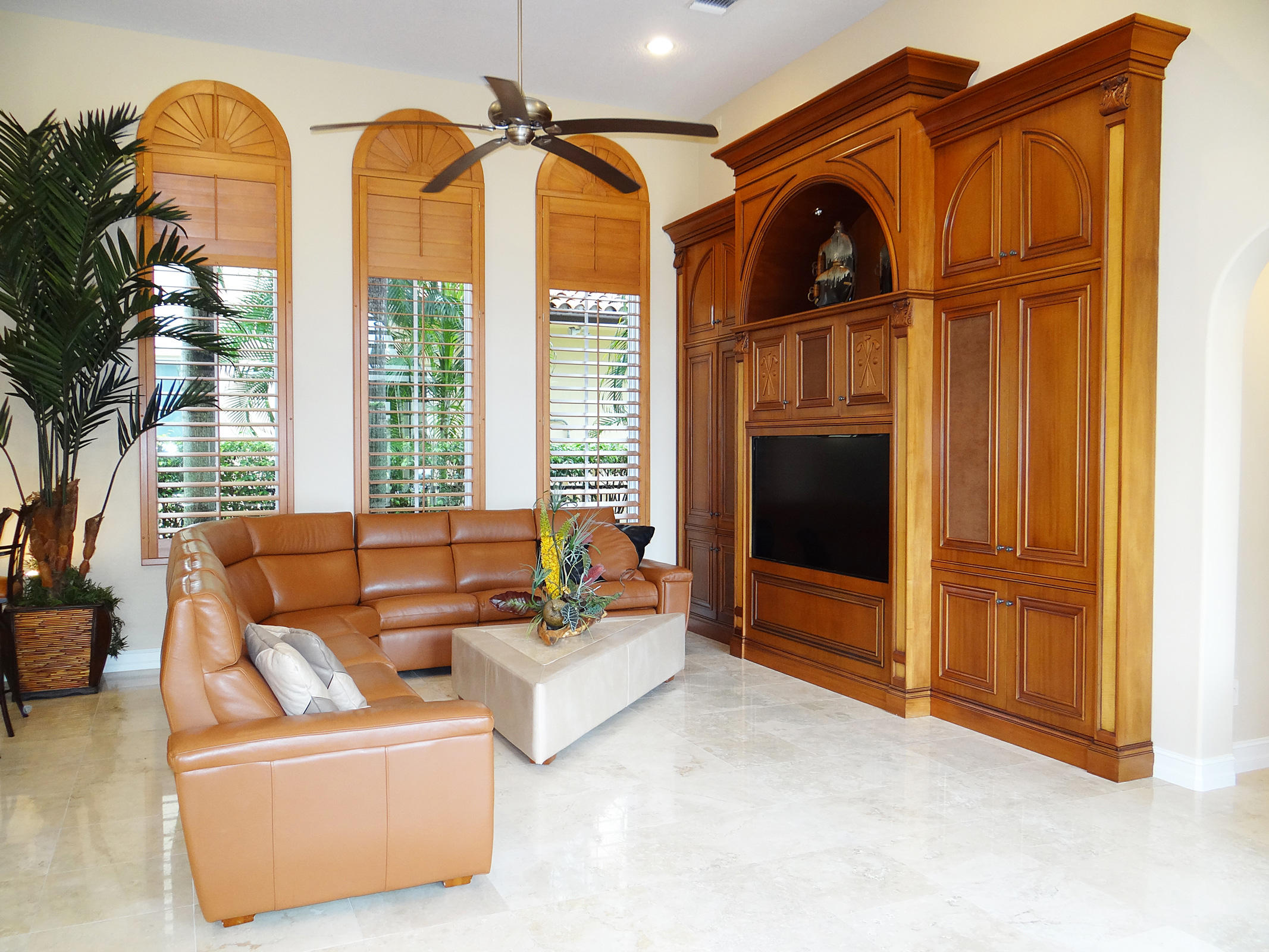 1711 Royal Palm Way Boca Raton, FL 33432 - Photo 15 of 36 Family Room