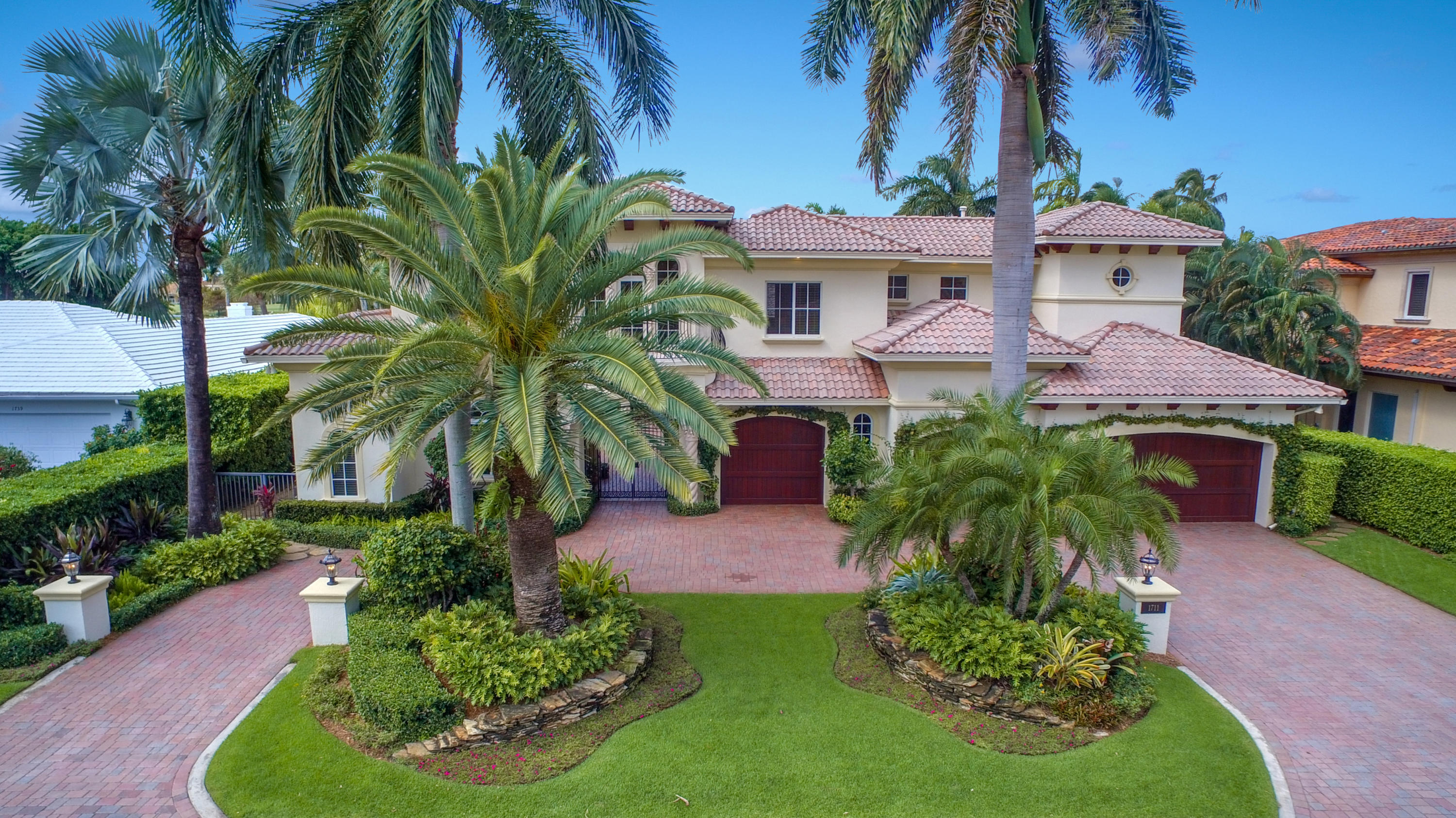 1711 Royal Palm Way Boca Raton, FL 33432 - Photo 35 of 36 Front