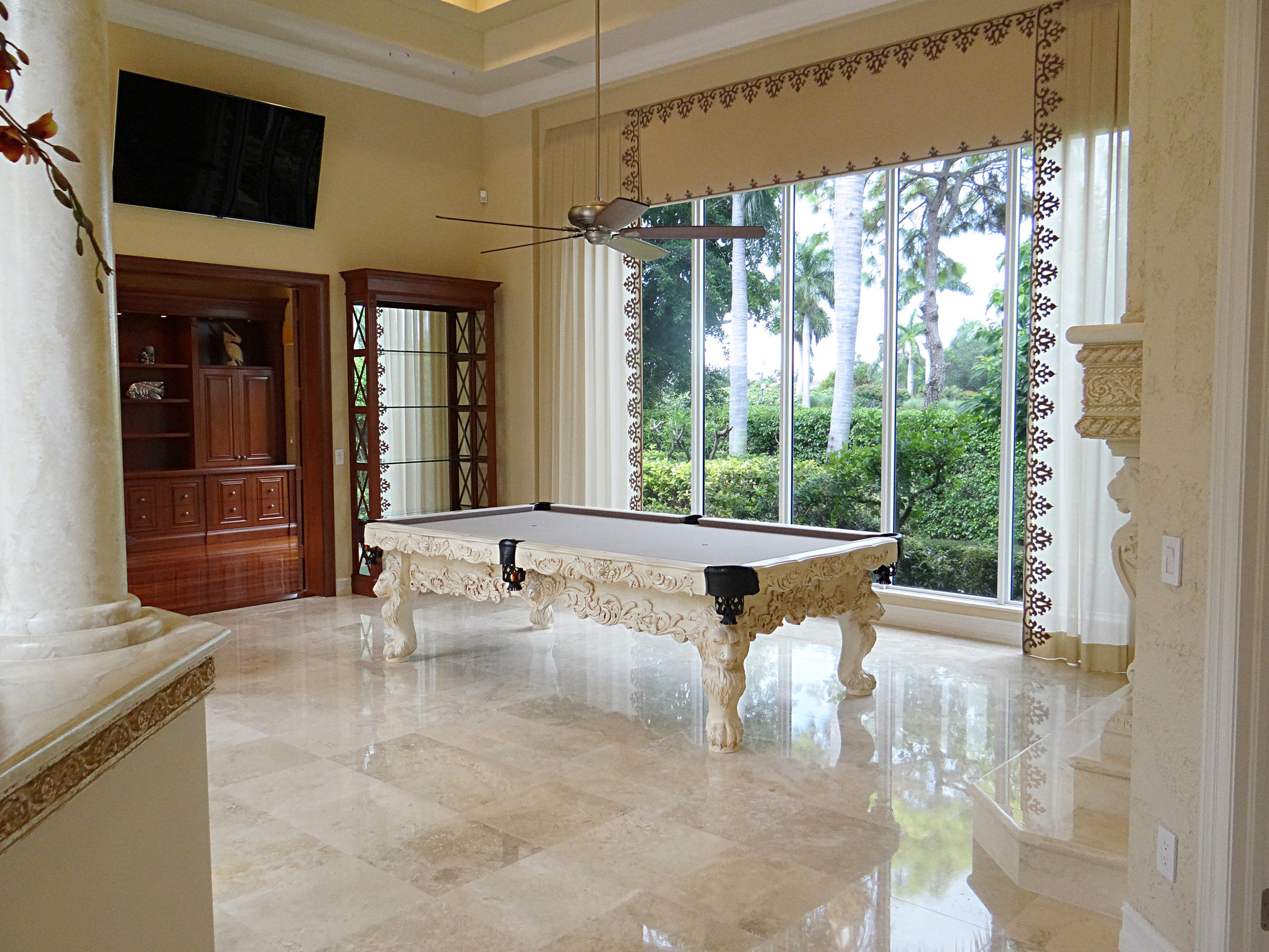 1711 Royal Palm Way Boca Raton, FL 33432 - Photo 10 of 36 Formal Living Room