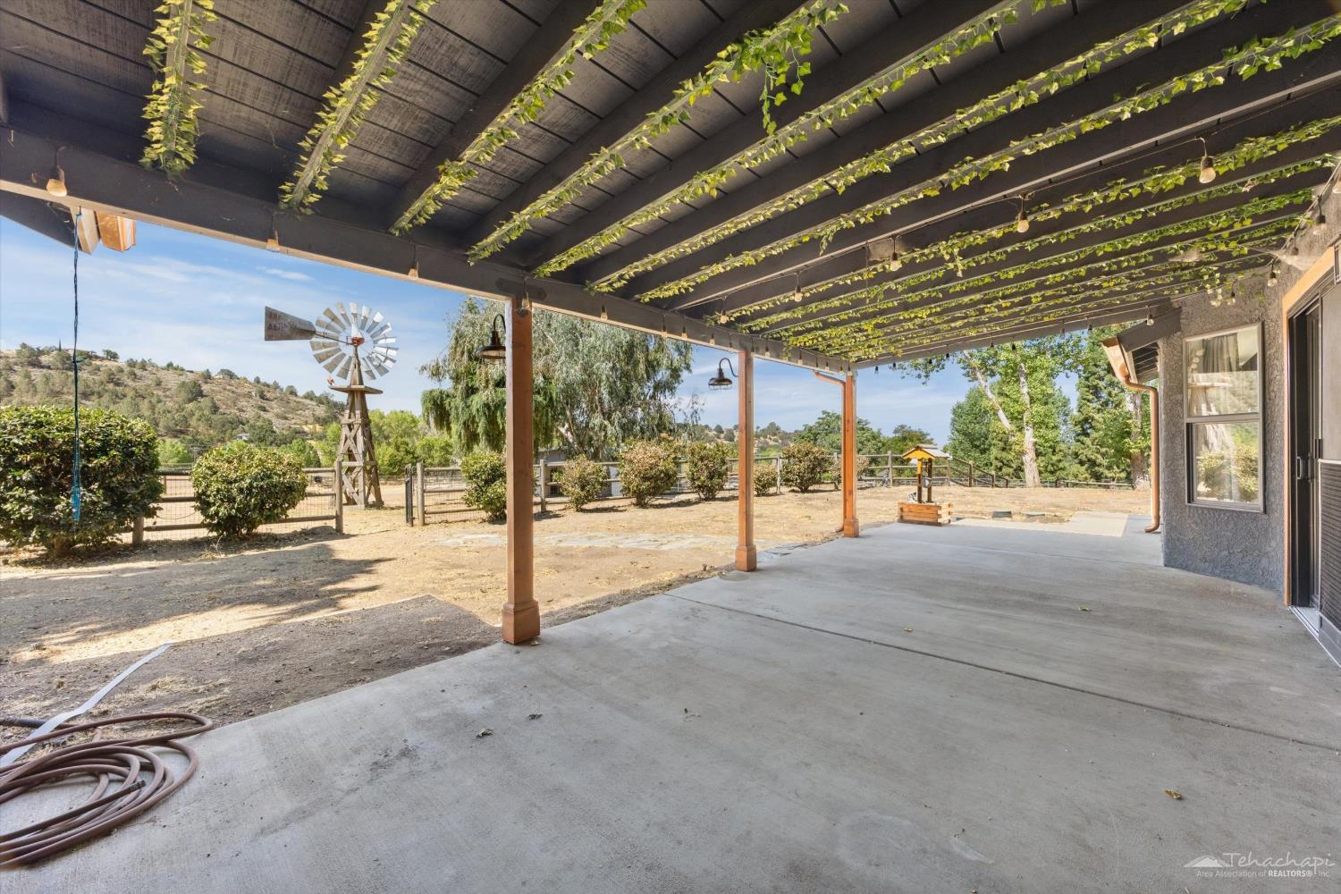 26350 Bear Valley Road Tehachapi, CA 93561 - Photo 33 of 59 Gallery Image 33