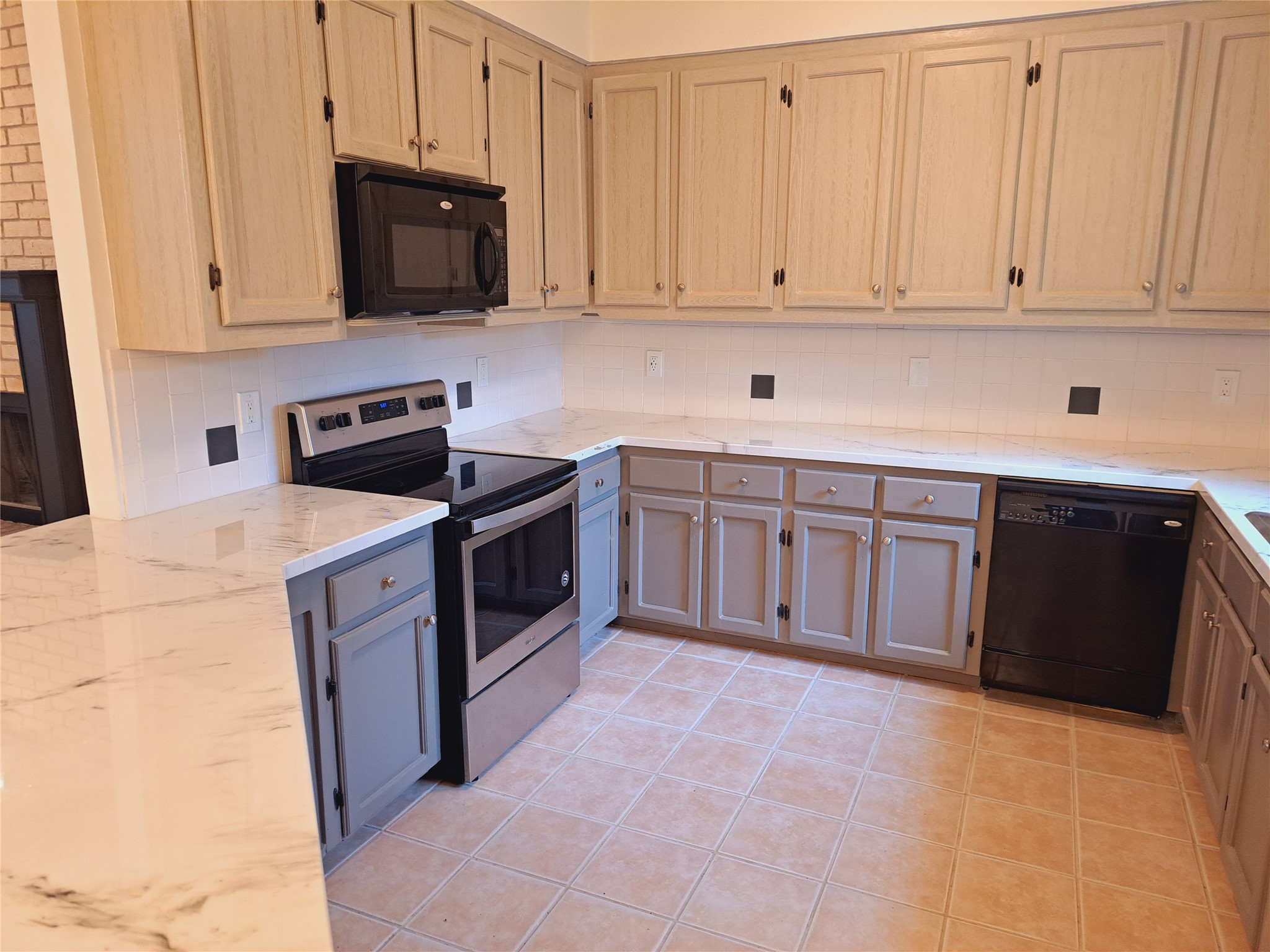 21604 Boggy Ford Road Lago Vista, TX 78645 - Photo 9 of 26