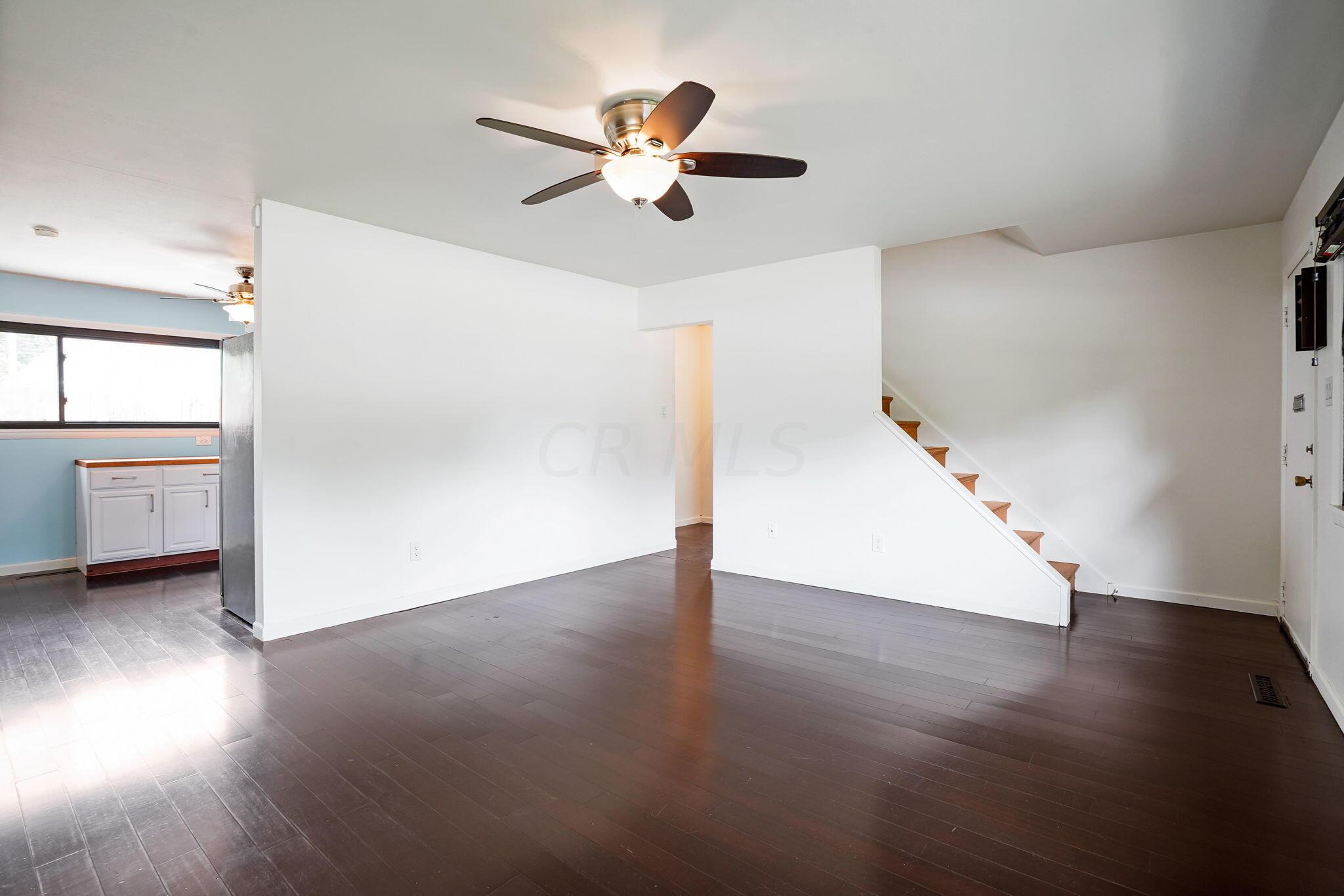 1030 Afton Road Columbus, OH 43221 - Photo 6 of 40 Large and Functional Great Room