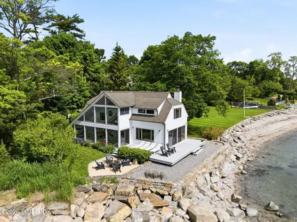$3,200,000 | 64 Wallacks Drive, Stamford, CT 06902