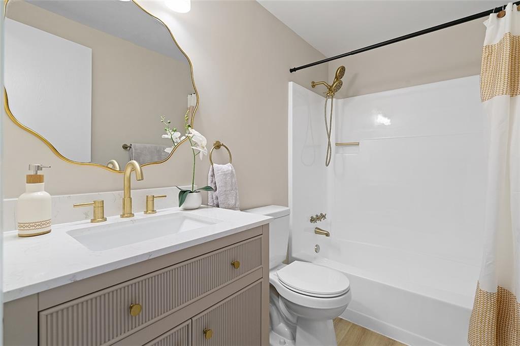 185 Grouse Drive Elizabeth, PA 15037 - Photo 18 of 45 a bathroom with a sink a toilet and shower