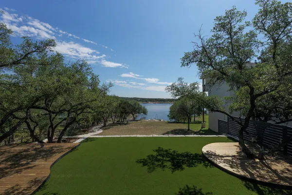$2,450,000 | 909 Cat Hollow Club Drive, Spicewood, TX 78669