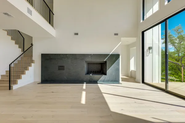 $2,450,000 | 909 Cat Hollow Club Drive, Spicewood, TX 78669