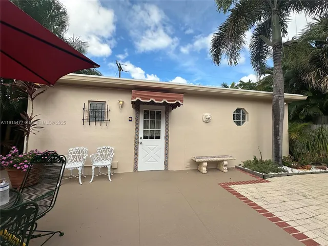 $1,400 | 525 29th Street, Unit A, West Palm Beach, FL 33407