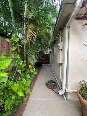 $1,400 | 525 29th Street, Unit A, West Palm Beach, FL 33407
