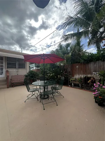 $1,400 | 525 29th Street, Unit A, West Palm Beach, FL 33407