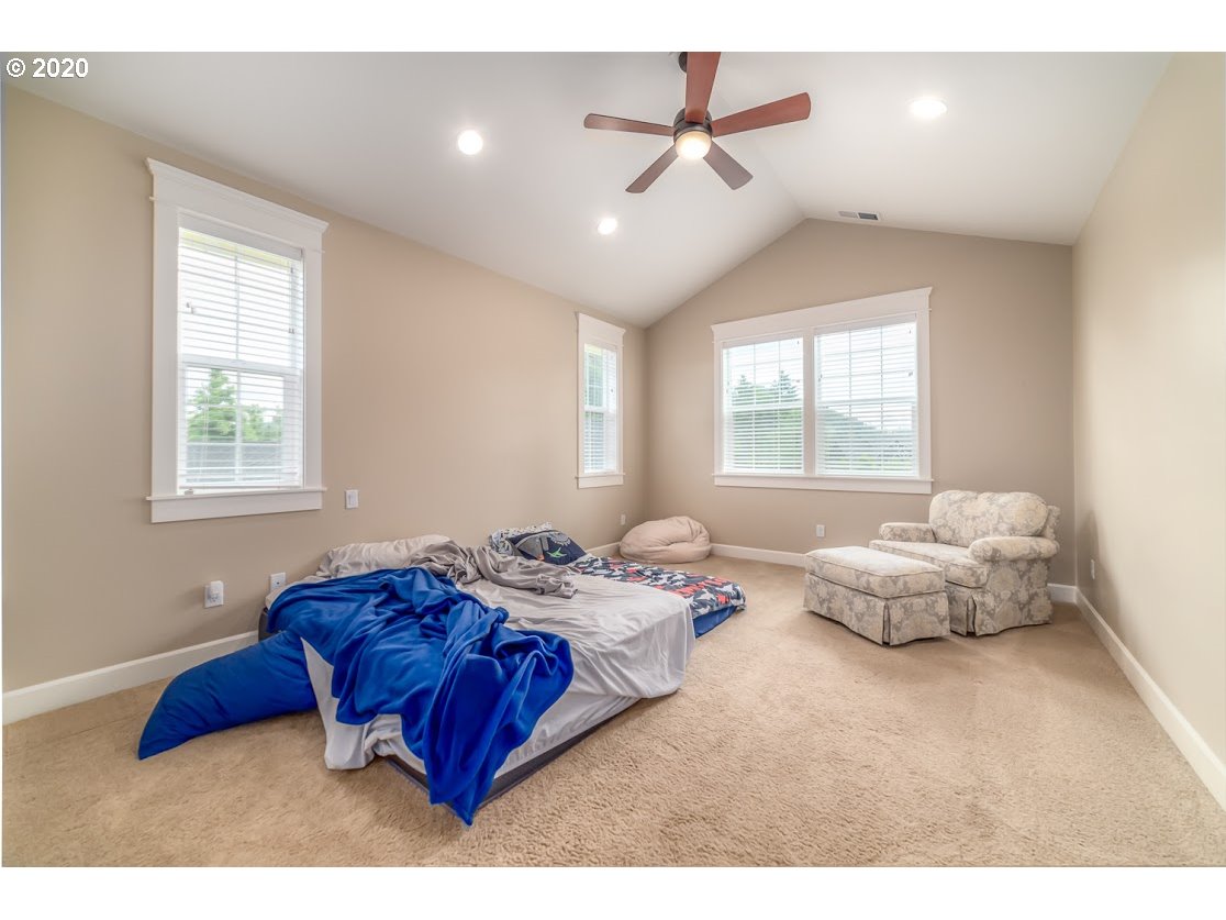 6078 Graystone Loop Springfield, OR 97478 - Photo 17 of 32