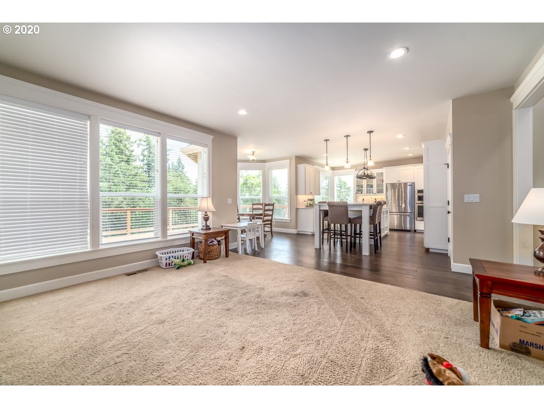 6078 Graystone Loop Springfield, OR 97478 - Photo 10 of 32
