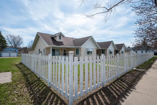 $629,000 | 514 4th Street Northeast, Staples, MN 56479