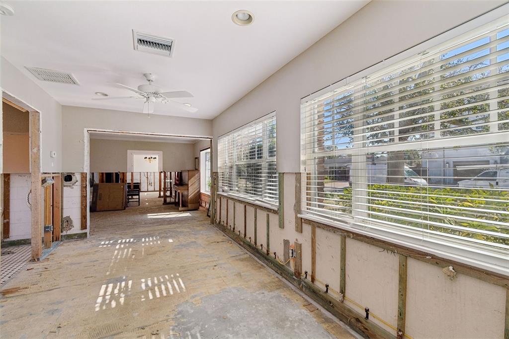19 Sandpiper Road Tampa, FL 33609 - Photo 13 of 64 a view of a room with a large window