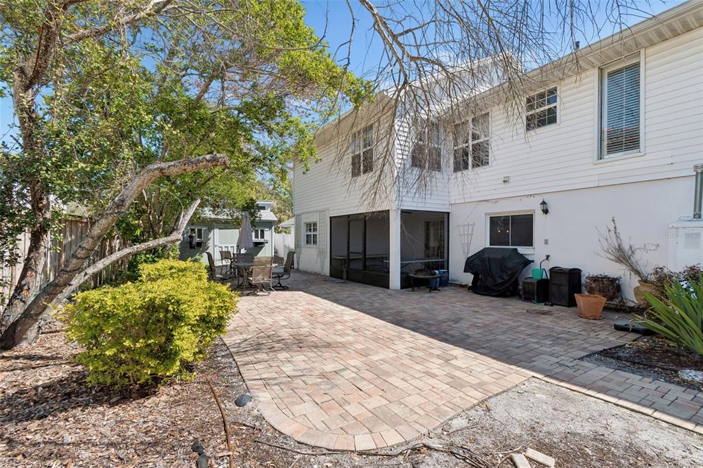 19 Sandpiper Road Tampa, FL 33609 - Photo 54 of 64 a view of a house with a patio