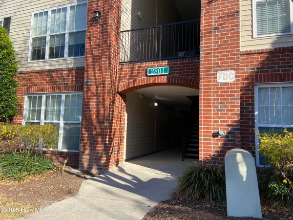 $1,500 | 2801 Bloomfield Lane, Unit 103, Wilmington, NC 28412