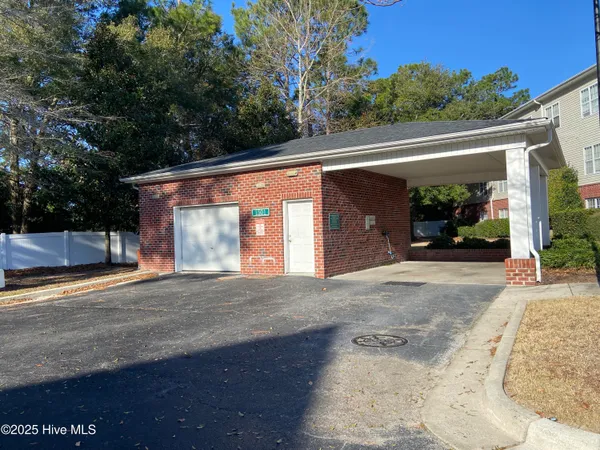 $1,500 | 2801 Bloomfield Lane, Unit 103, Wilmington, NC 28412