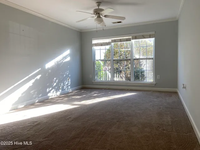 $1,550 | 2801 Bloomfield Lane, Unit 103, Wilmington, NC 28412