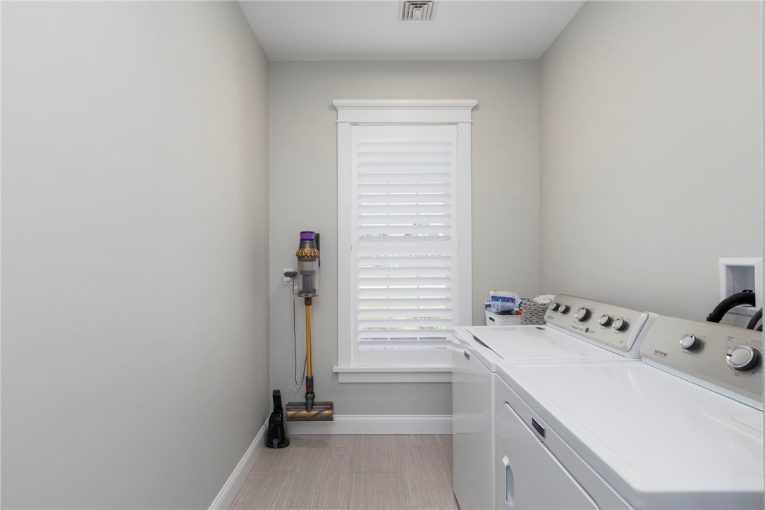 2 Waterview Lane Warren, RI 02885 - Photo 14 of 36