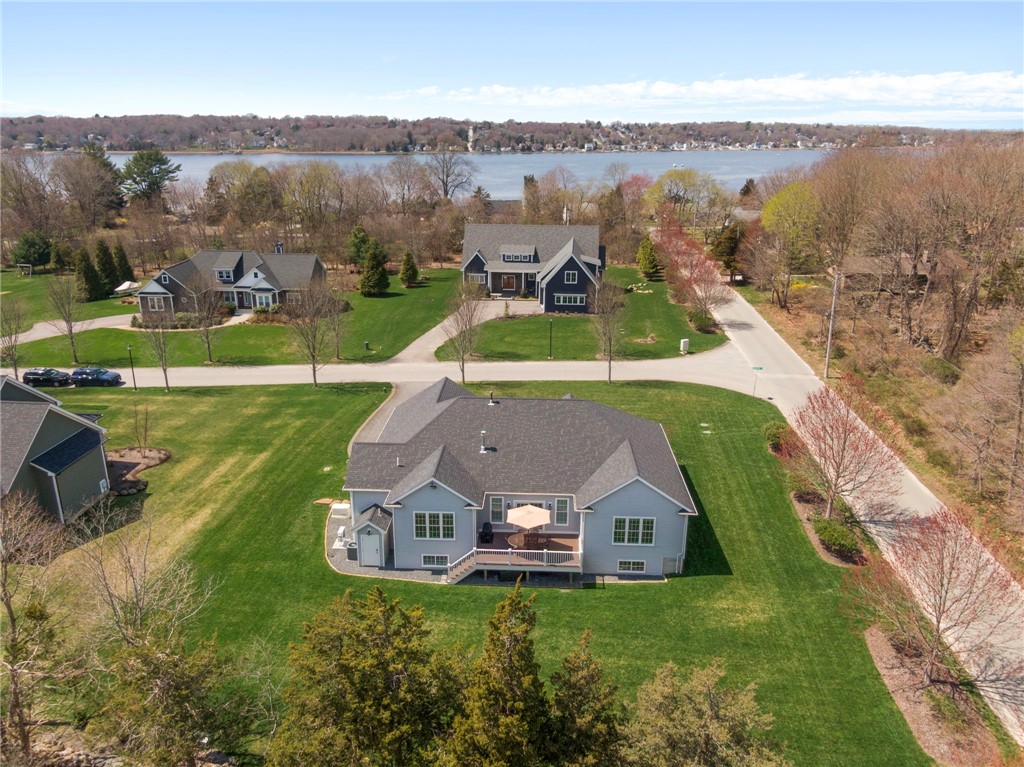 2 Waterview Lane Warren, RI 02885 - Photo 4 of 36