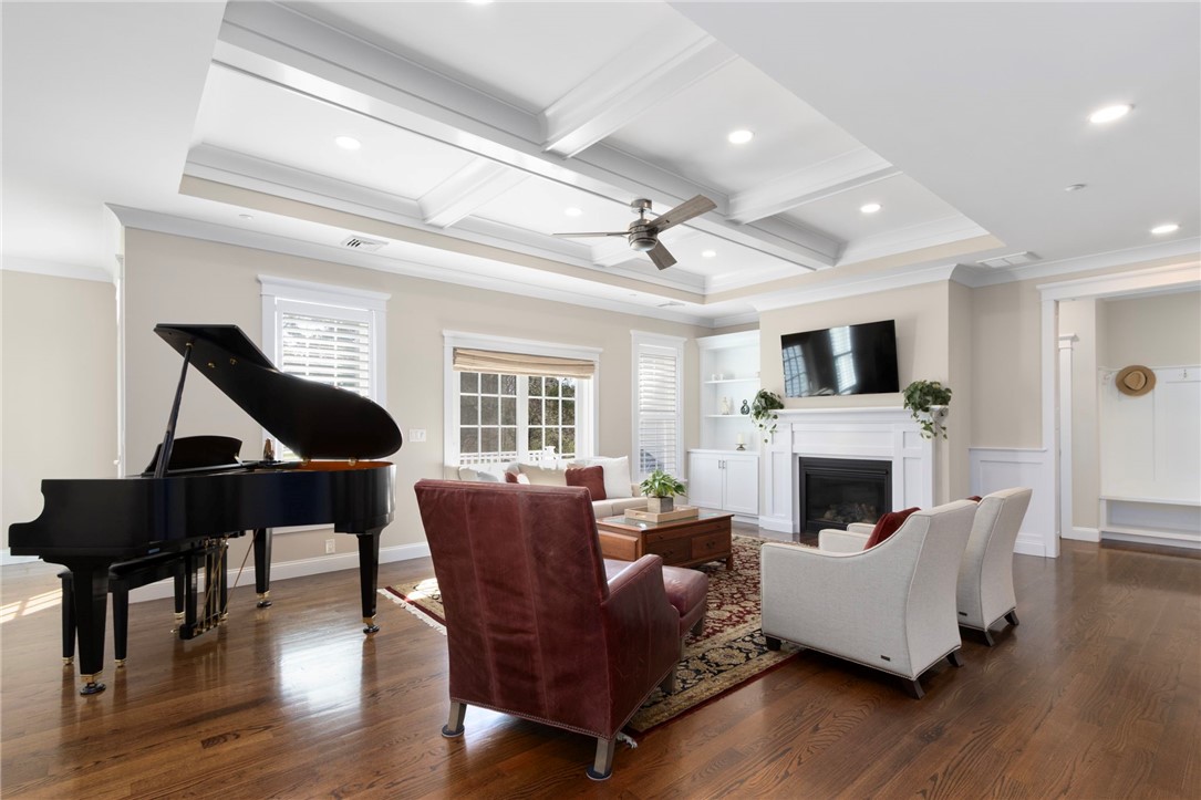 2 Waterview Lane Warren, RI 02885 - Photo 6 of 36