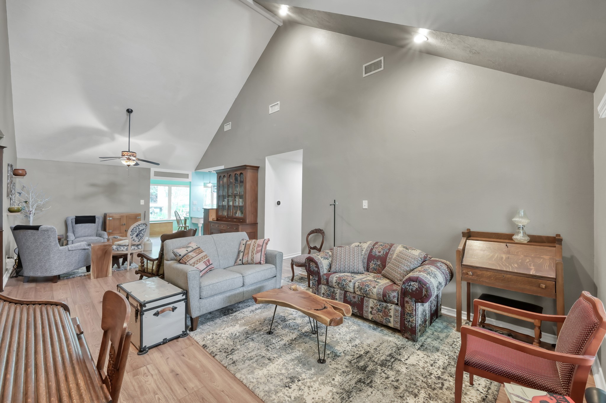 197 Sunset Lake Road Huntsville, TX 77340 - Photo 7 of 50