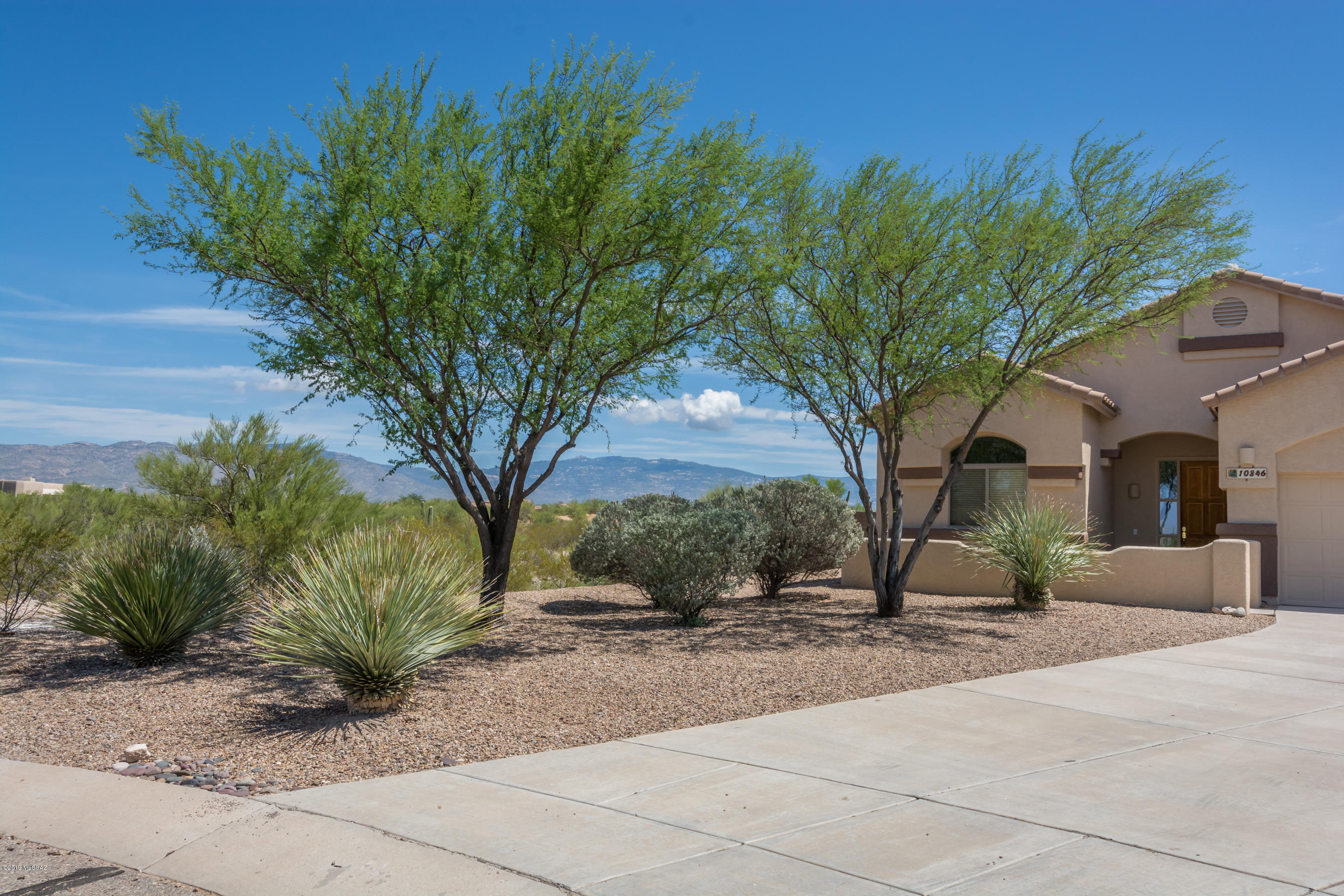 10846 South Heart Break Ridge Place Vail, AZ 85641 - Photo 1 of 49
