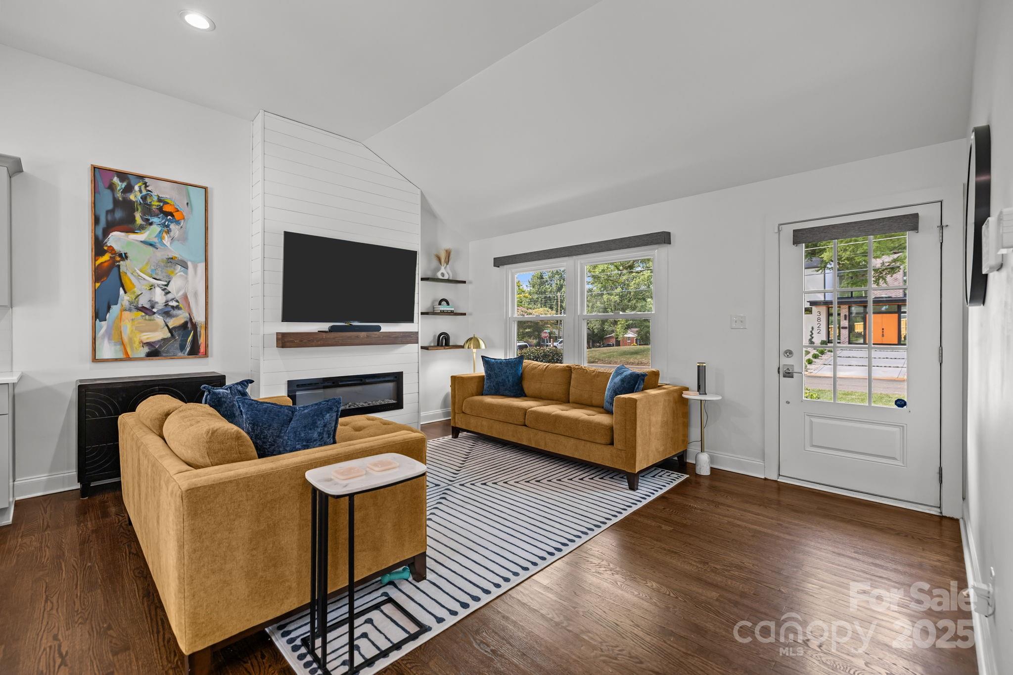 3821 Topsfield Road Charlotte, NC 28211 - Photo 5 of 44 Gallery Image 5