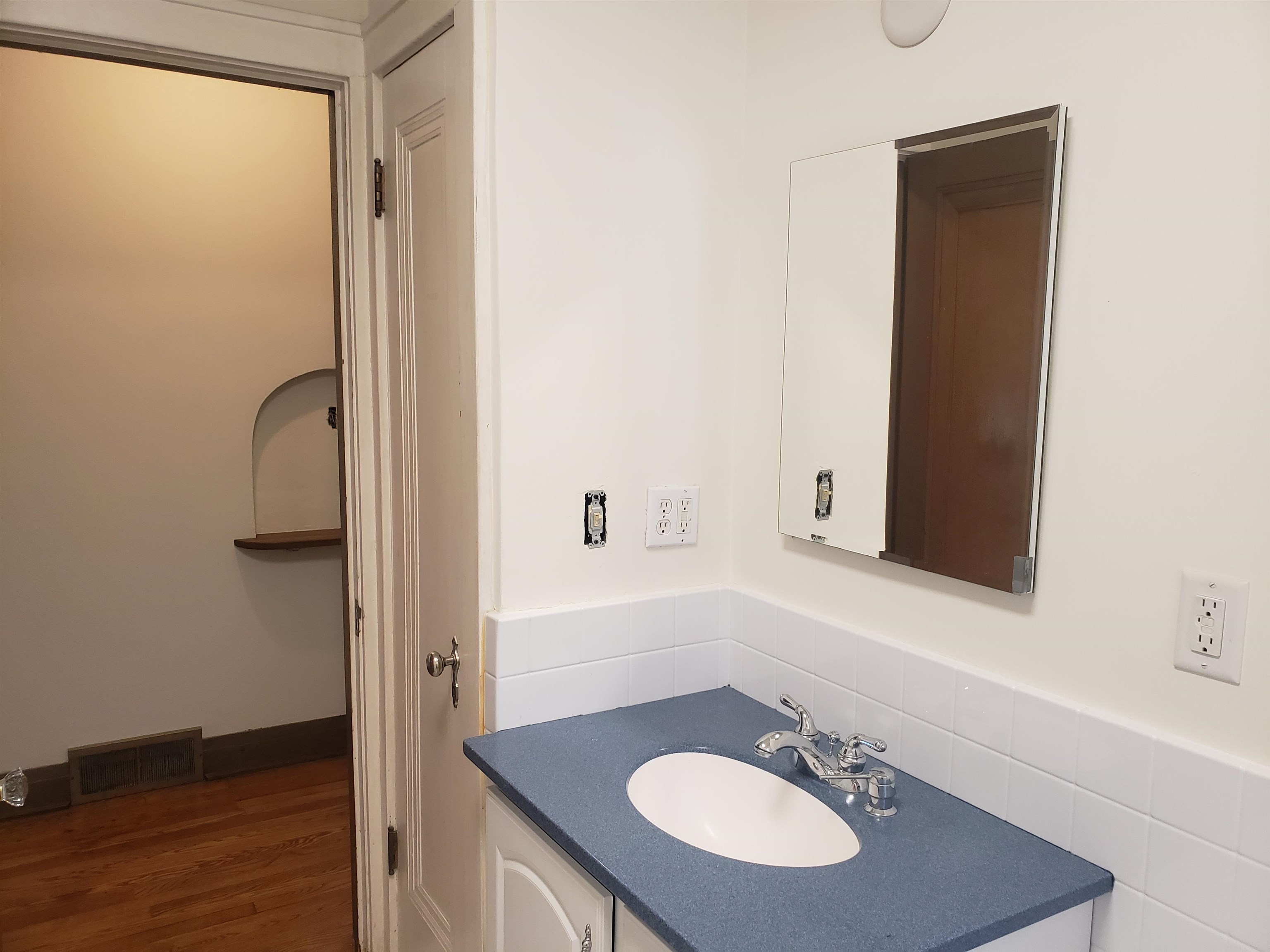 2121 Regent Street Madison, WI 53726 - Photo 23 of 39