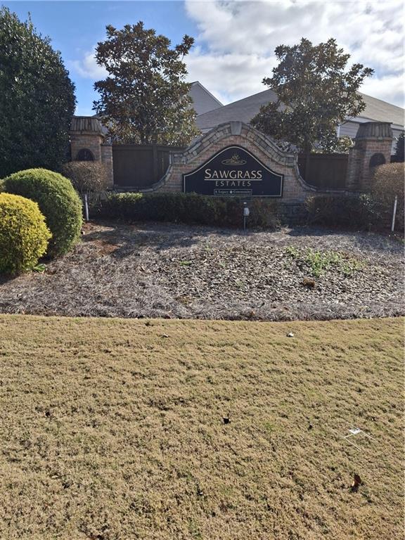 1738 Blue Heron Way Hampton, GA 30228 - Photo 28 of 36 a view of a backyard of the house