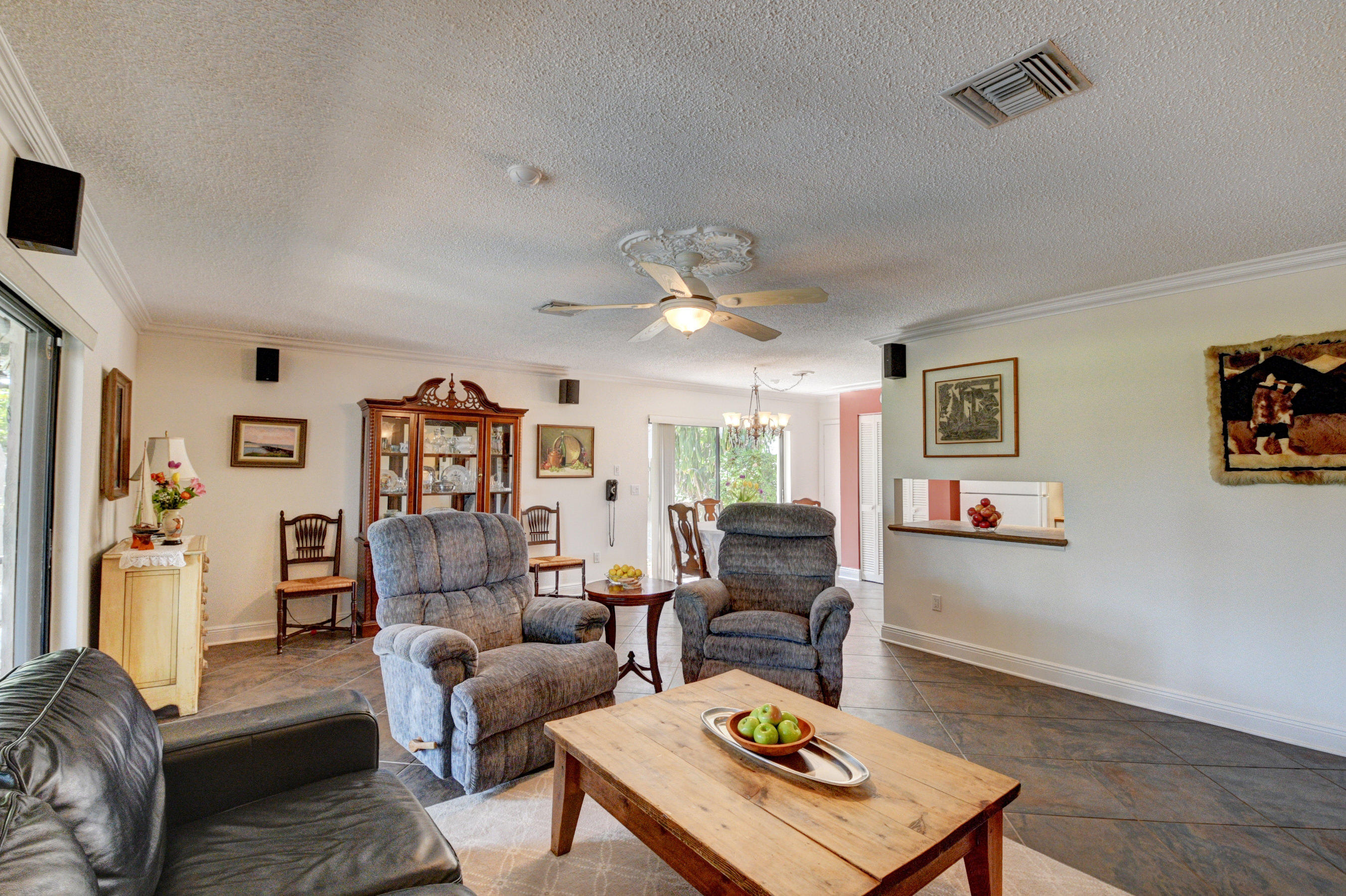 4045 Birchwood Drive Boca Raton, FL 33487 - Photo 18 of 54 Family Room