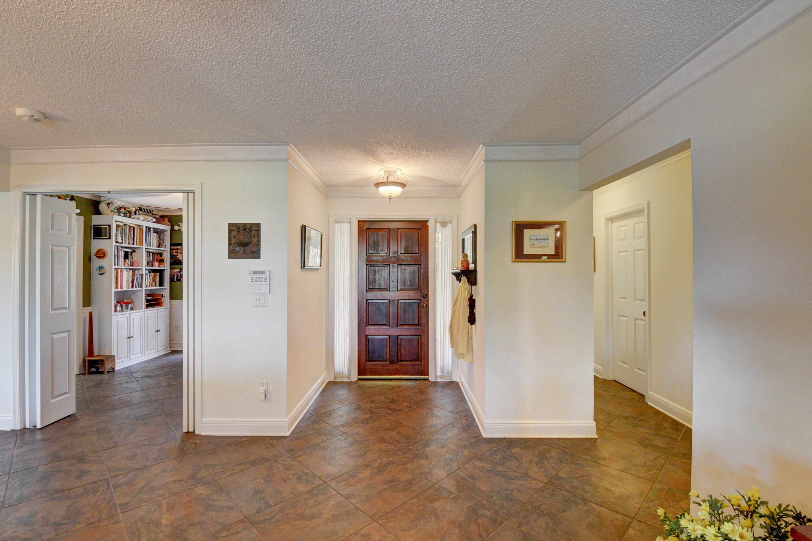 4045 Birchwood Drive Boca Raton, FL 33487 - Photo 5 of 54 Foyer