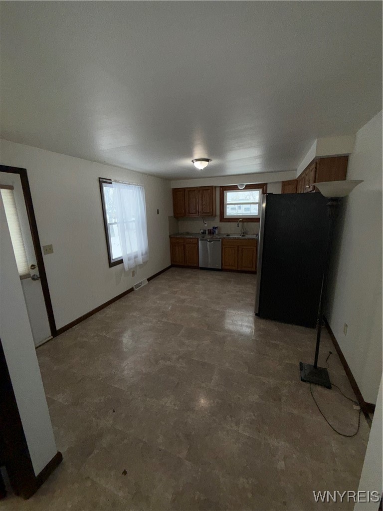 74 Vandenberg Avenue Lancaster, NY 14086 - Photo 14 of 25