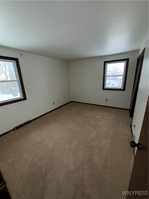 74 Vandenberg Avenue Lancaster, NY 14086 - Photo 5 of 25