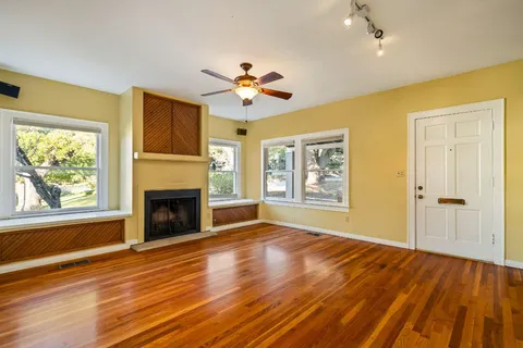 $1,115,000 | 1800 Alta Vista Avenue, Austin, TX 78704