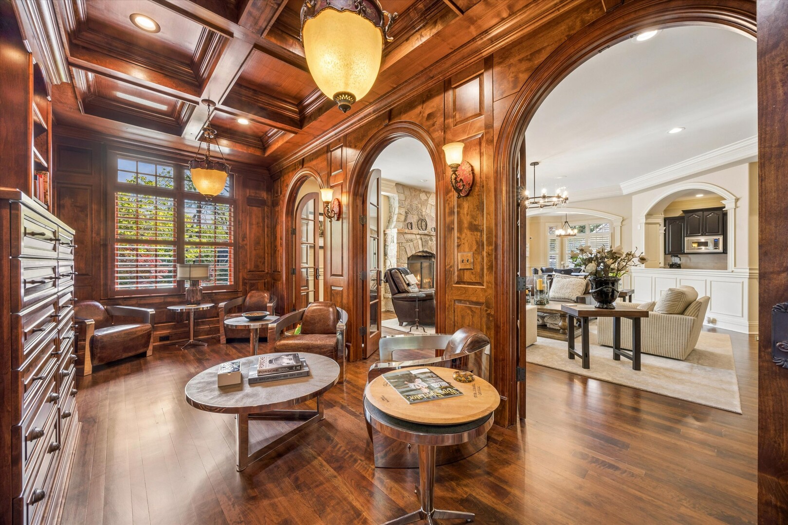 561 Walker Road Hinsdale, IL 60521 - Photo 10 of 52 Gallery Image 10
