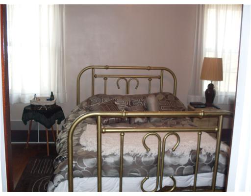 903 3rd Street McKees Rocks, PA 15136 - Photo 7 of 11 Master Bedroom.