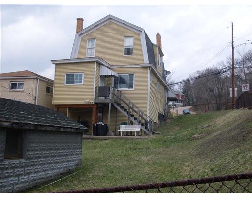 903 3rd Street McKees Rocks, PA 15136 - Photo 10 of 11 Exterior Back.