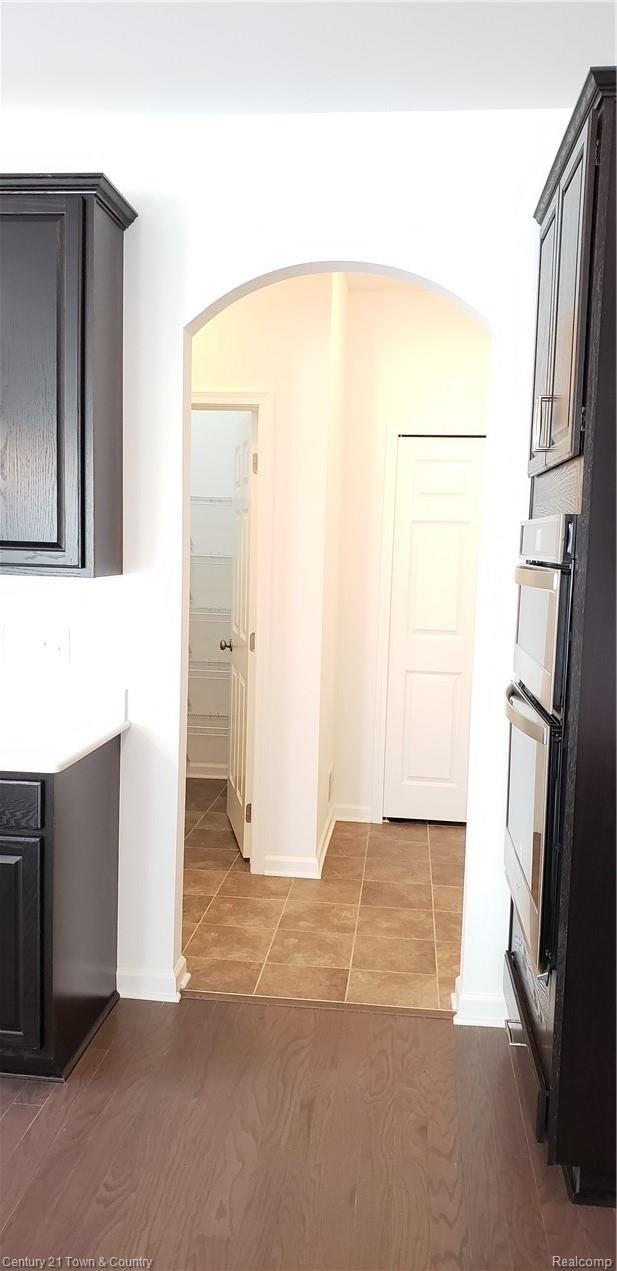 877 Balsam Circle Rochester, MI 48307 - Photo 9 of 26 P8.jpg
