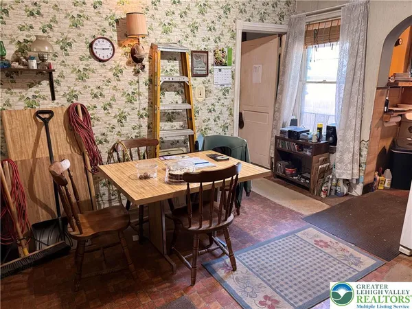 $180,000 | 233 East Goepp Street, Bethlehem, PA 18018