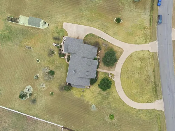 $849,000 | 504 Casa Del Rancho Road, Lorena, TX 76655
