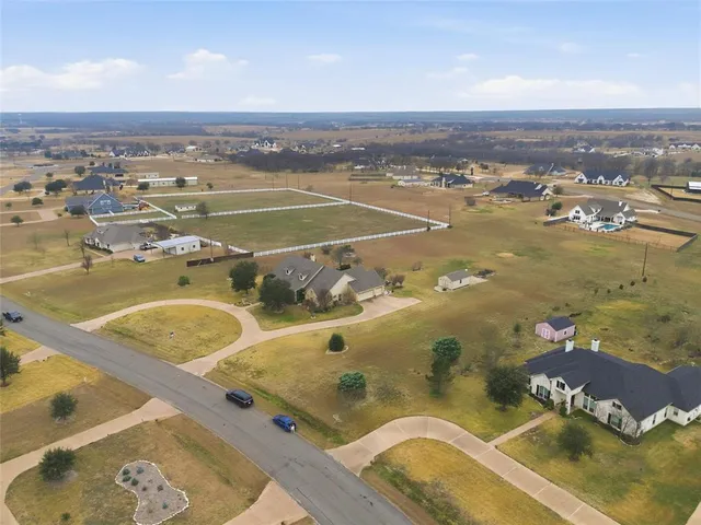 $891,000 | 504 Casa Del Rancho Road, Lorena, TX 76655