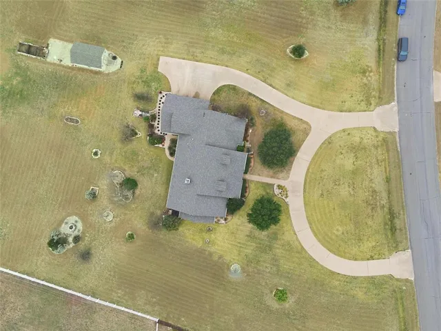 $891,000 | 504 Casa Del Rancho Road, Lorena, TX 76655