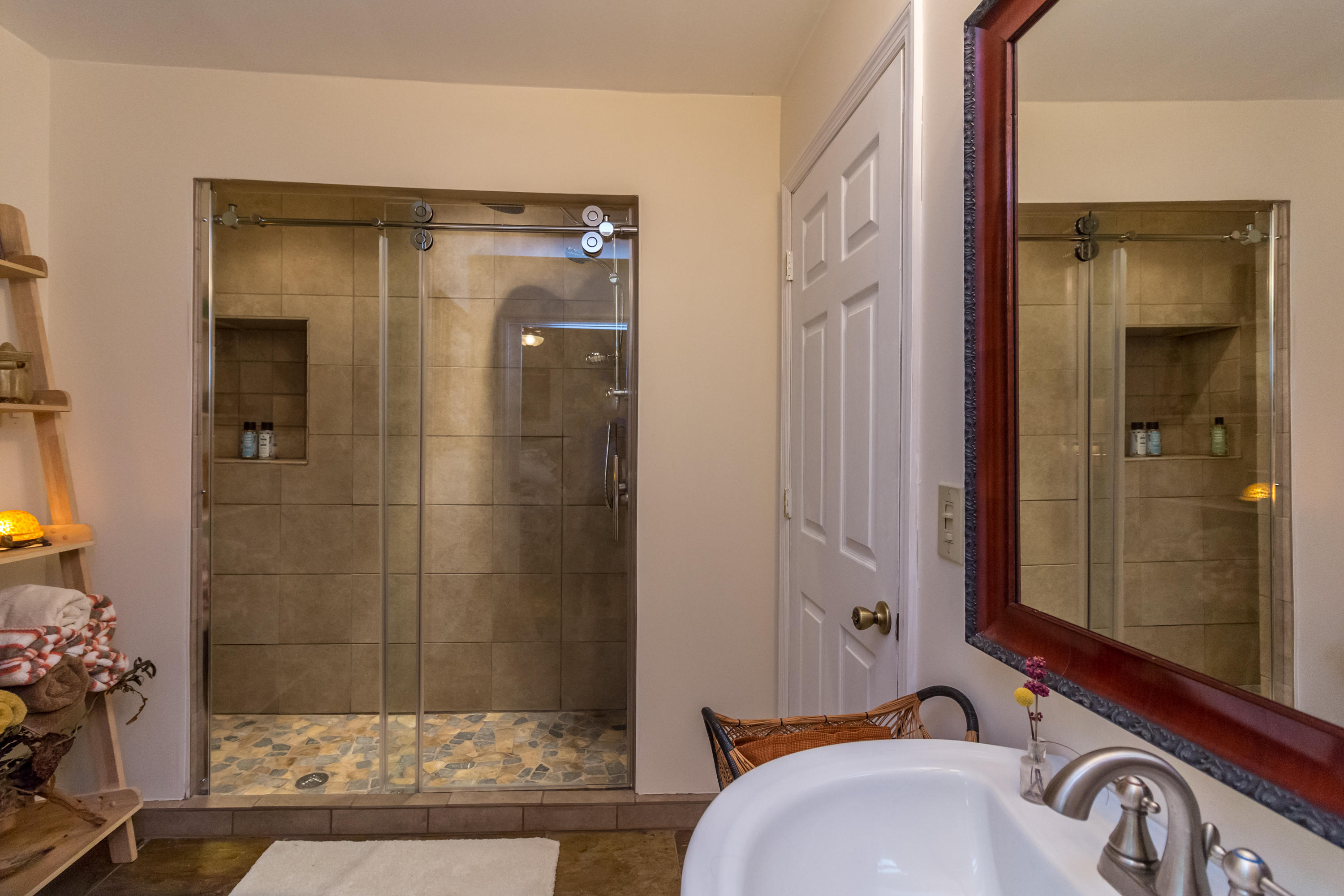 3365 Keith Road Ringgold, GA 30736 - Photo 50 of 90 Guest Bathroom