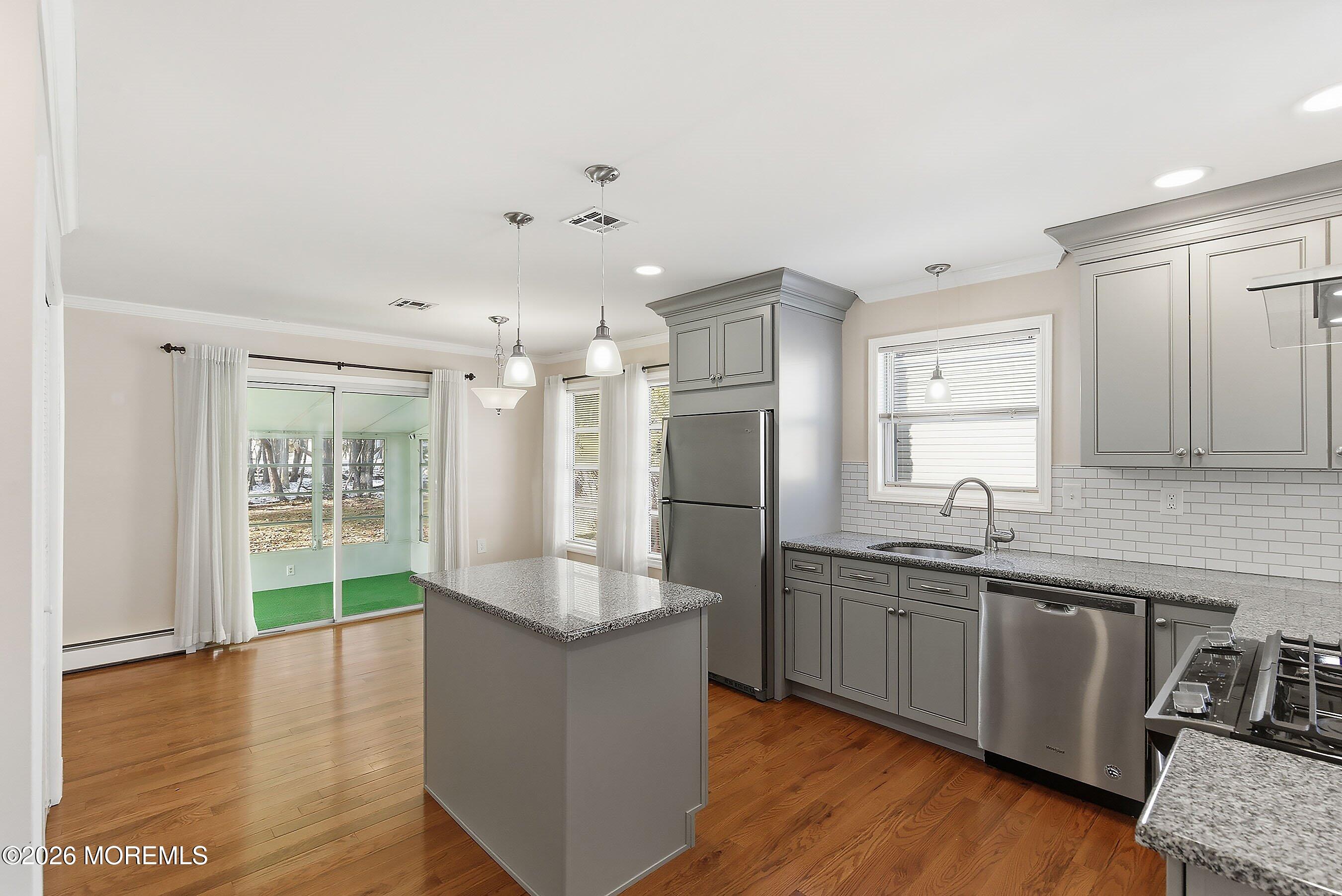 15 Encinitas Drive Toms River, NJ 08757 - Photo 11 of 45 09-Kitchen 1B
